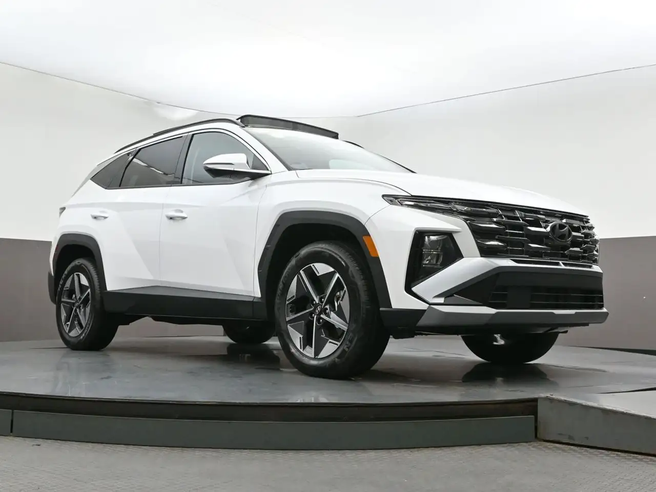Hyundai TUCSON снимка Hyundai TUCSON