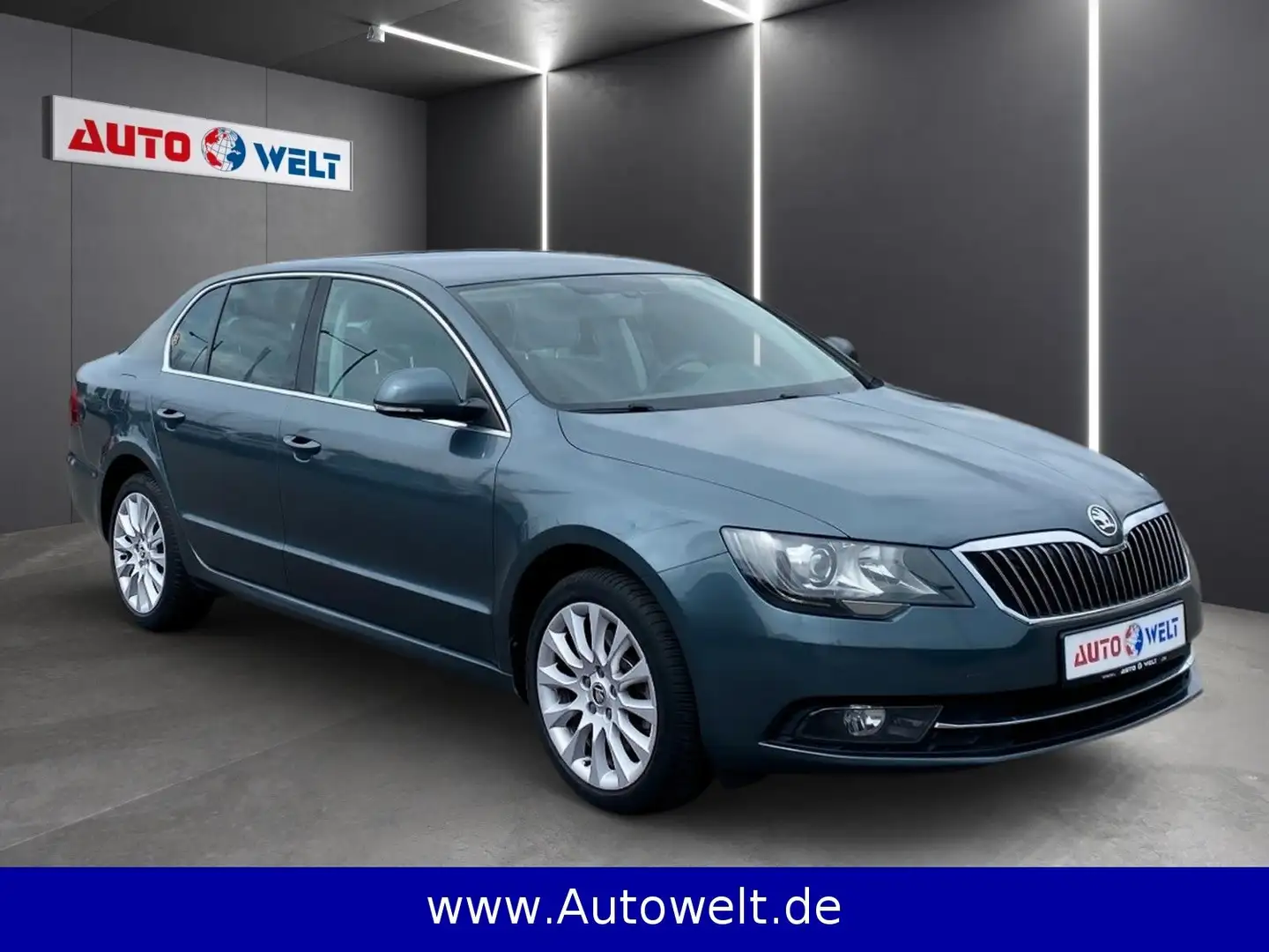 Skoda Superb 1.4 TSI Exclusive Gris - 2