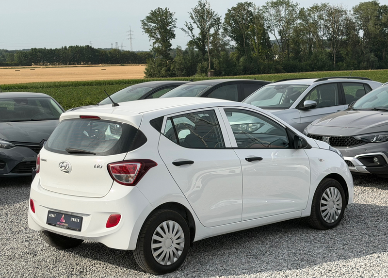 Hyundai i10 1.0i - GARANTIE 1 AN - RADIO — photo 8