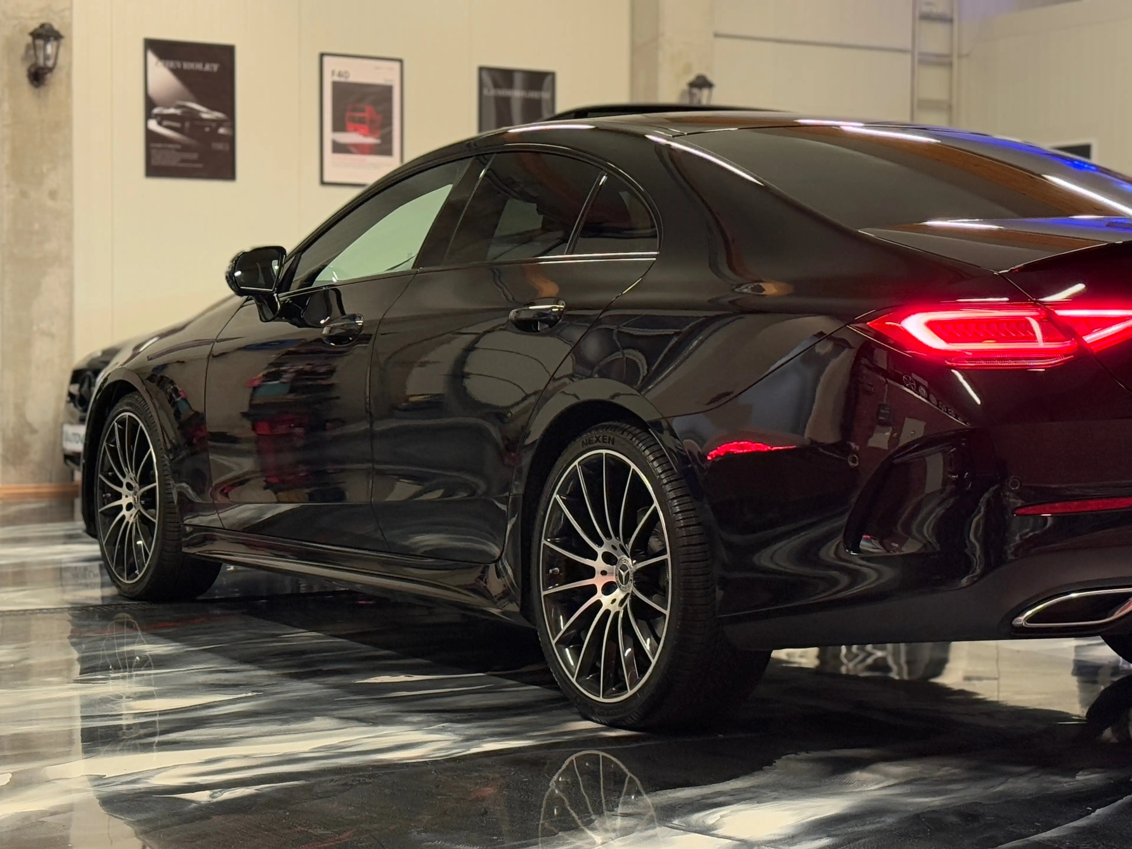 Mercedes-Benz CLS 220 CLS 220 d*AMG-Line*Schiebedach*Burmester*360°* — photo 11