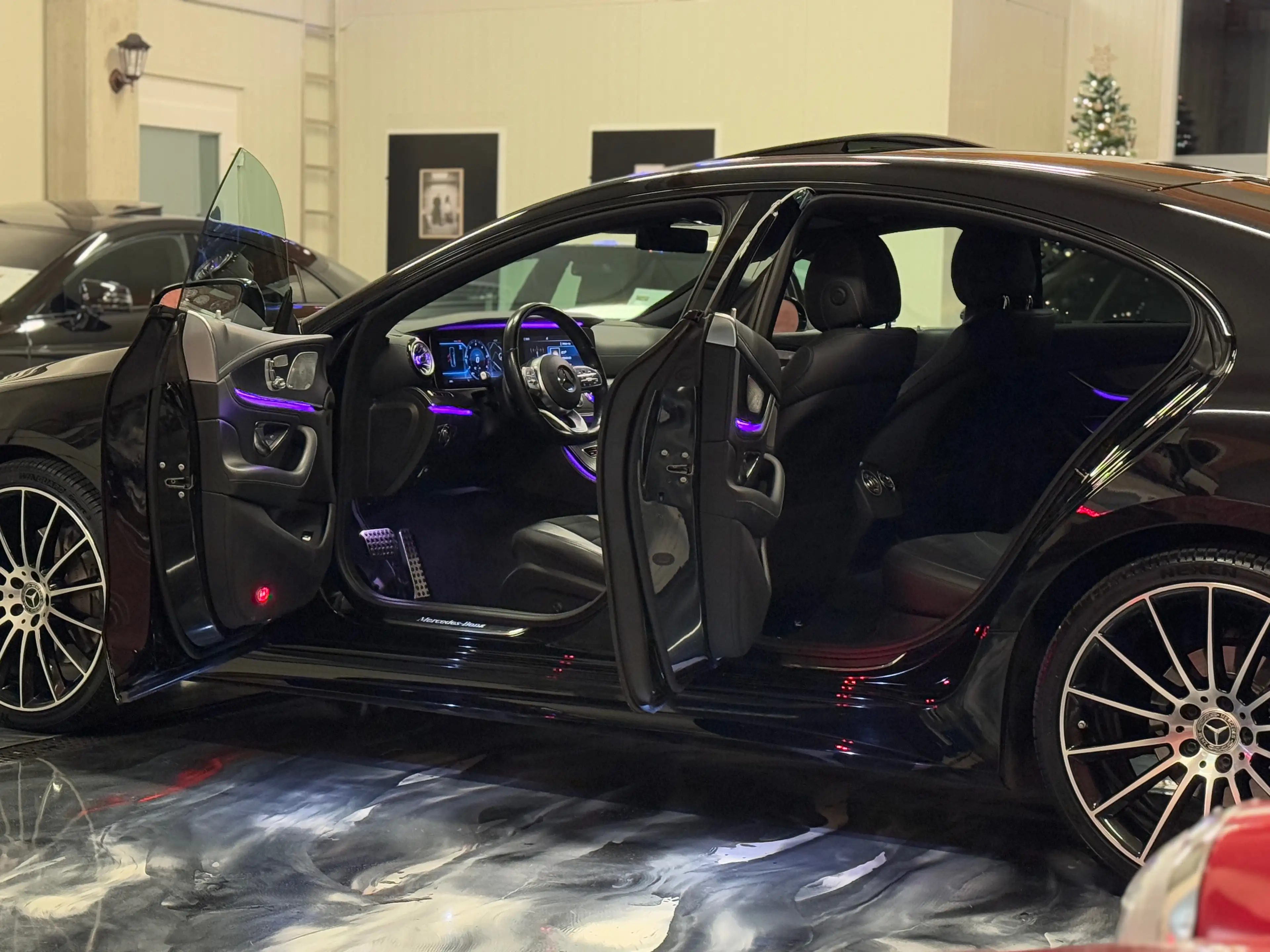 Mercedes-Benz CLS 220 CLS 220 d*AMG-Line*Schiebedach*Burmester*360°* — photo 14