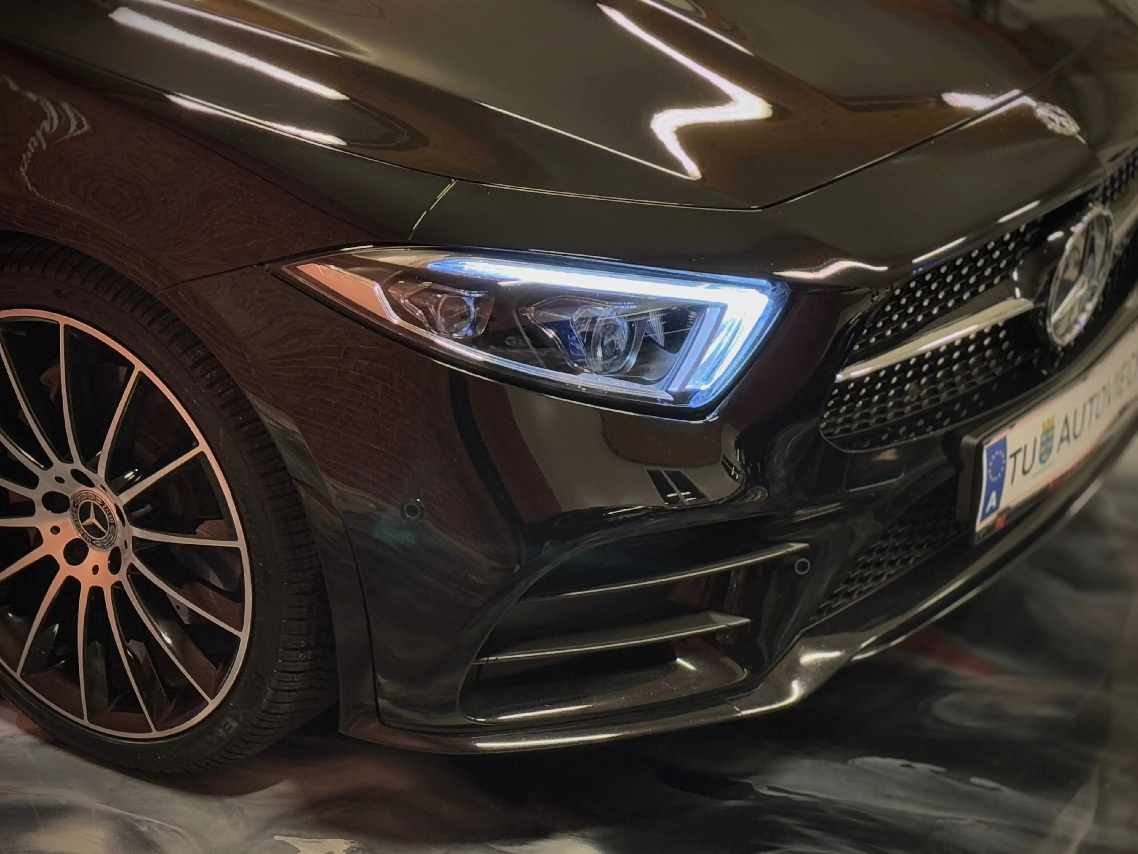 Mercedes-Benz CLS 220 CLS 220 d*AMG-Line*Schiebedach*Burmester*360°* — photo 4