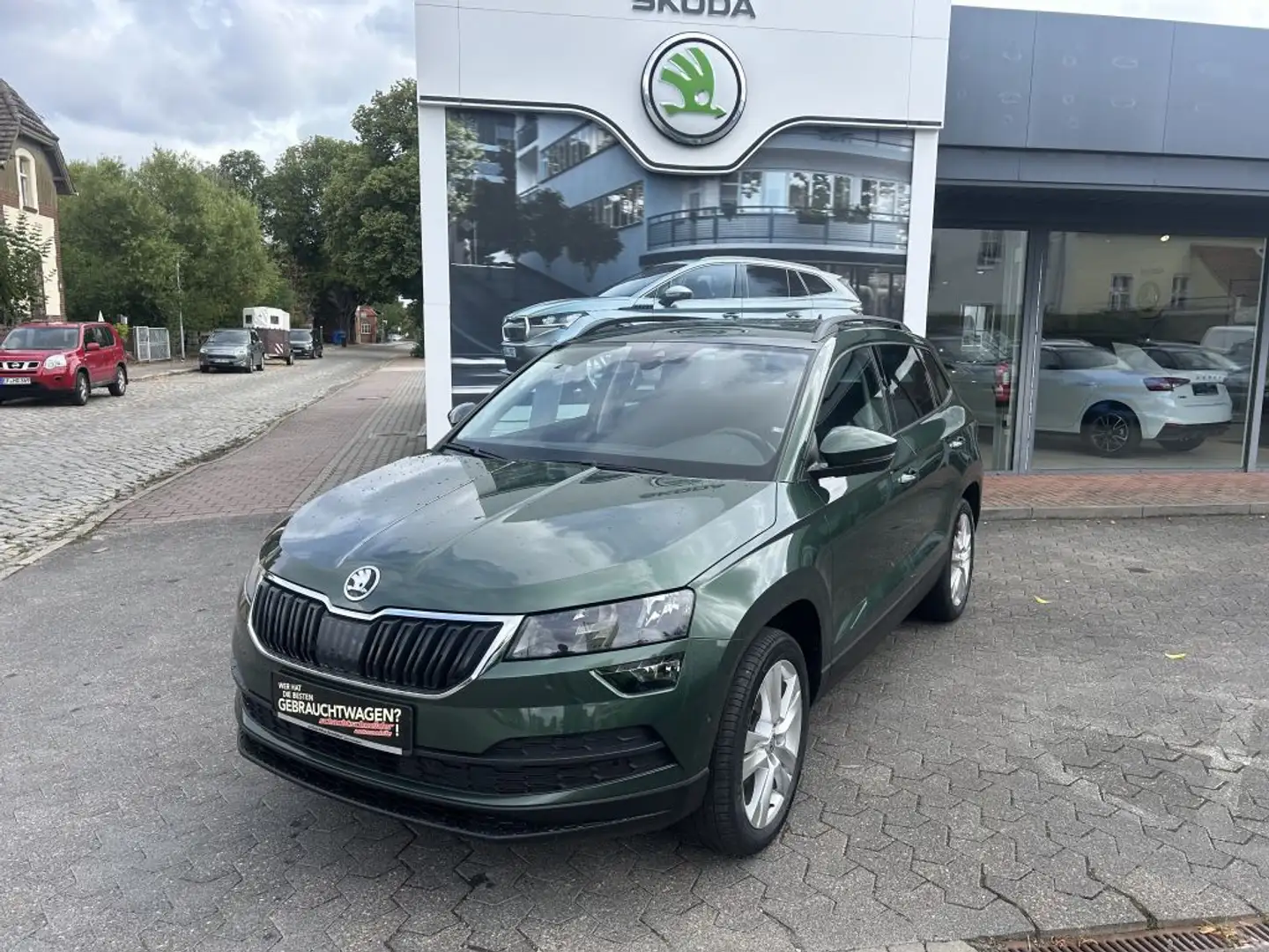 Skoda Karoq 2.0 TDI DSG Style+AHK+Navi+ACC+Kessy+ Groen - 2