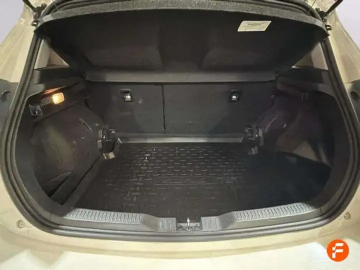 Toyota Auris 2018, foto 24