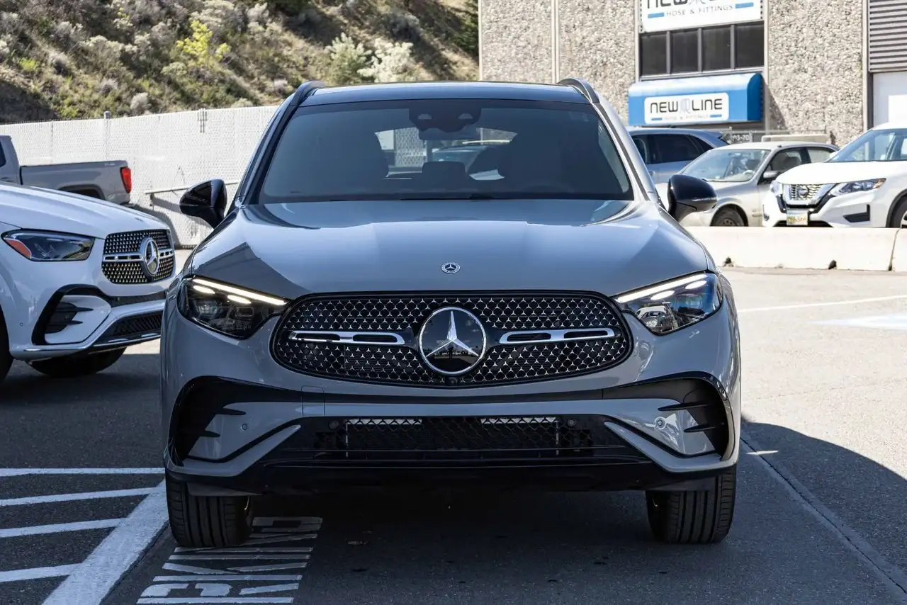 Mercedes-Benz GLC снимка Mercedes-Benz GLC