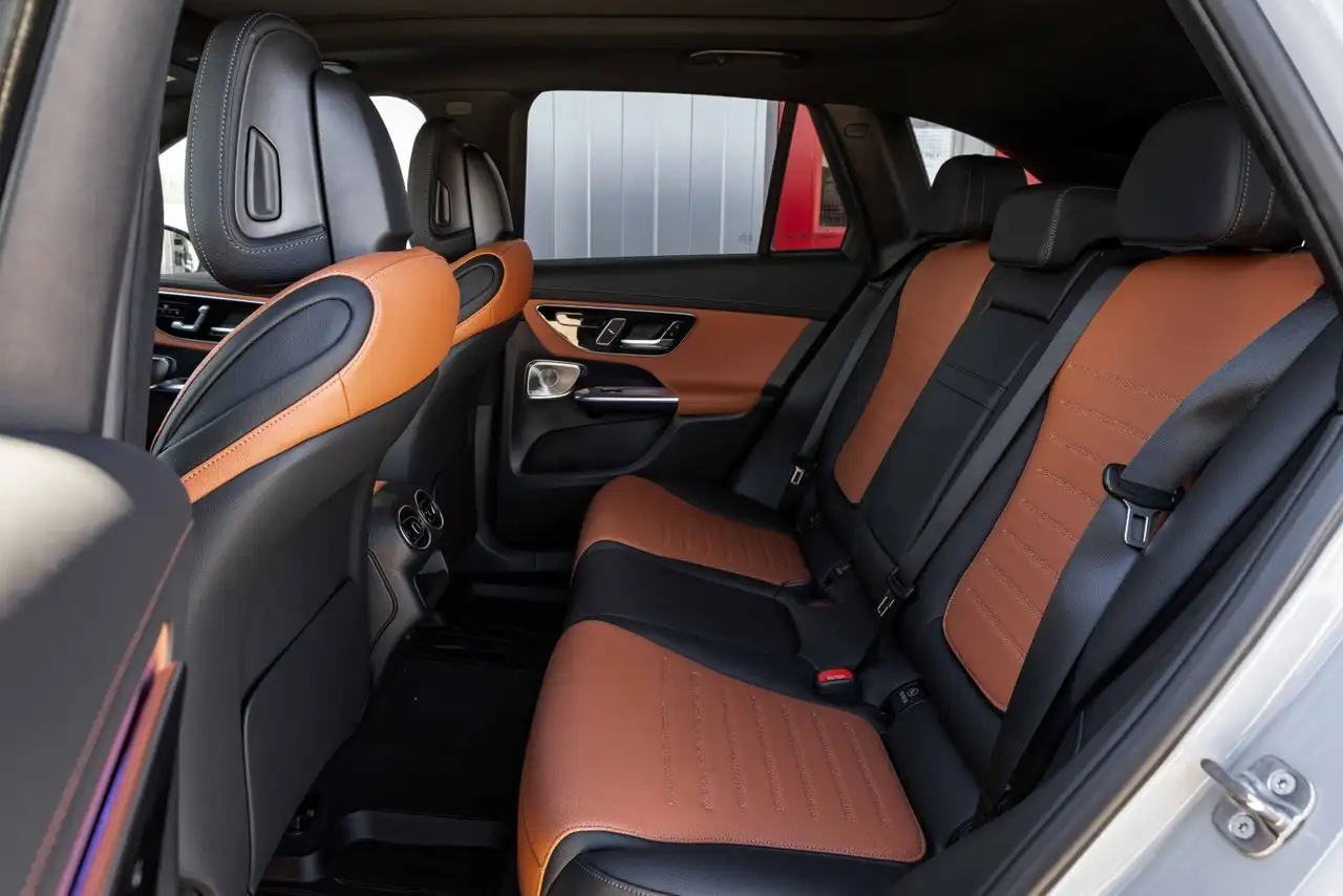 Mercedes-Benz GLC снимка Mercedes-Benz GLC