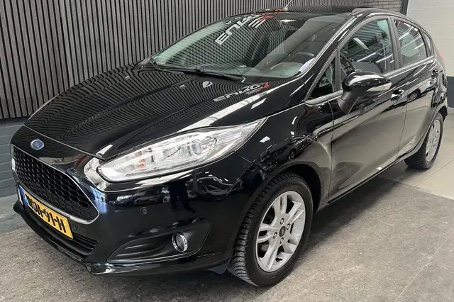 Ford Fiesta view 5
