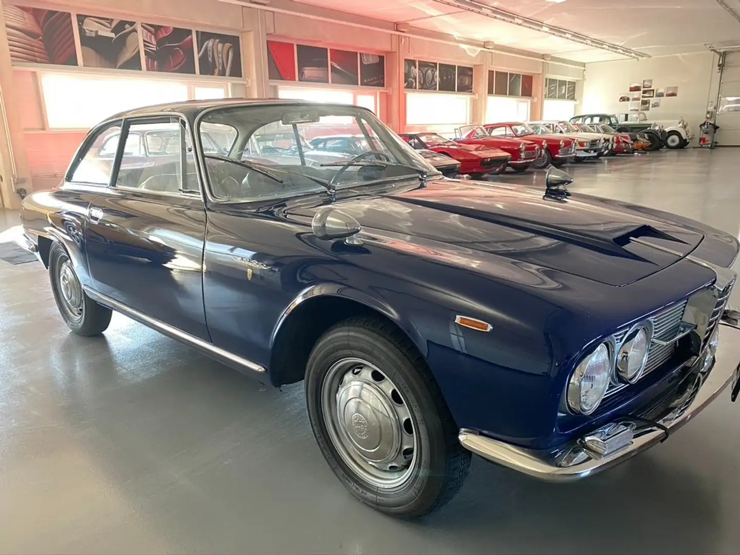 Alfa Romeo Sprint 2600 Sprint Coupe Albastru - 2