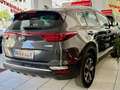 Kia Sportage 1.6 MHEV Drive Plus 4x2 136 Gris - thumbnail 3