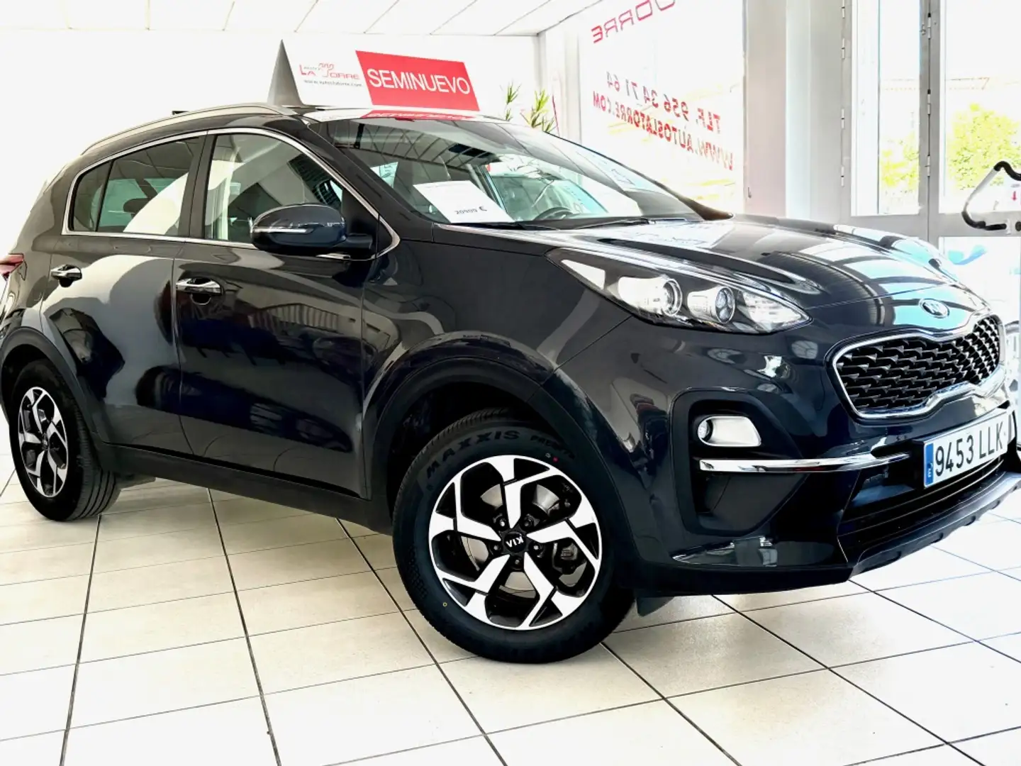 Kia Sportage 1.6 MHEV Drive Plus 4x2 136 Gris - 1