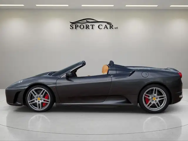 Ferrari F430 view 7