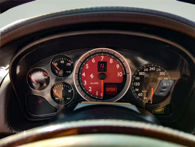 Ferrari F430 view 16