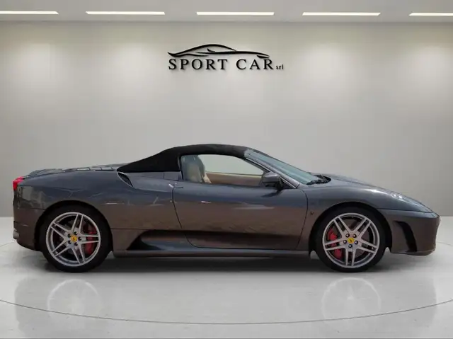 Ferrari F430 view 3