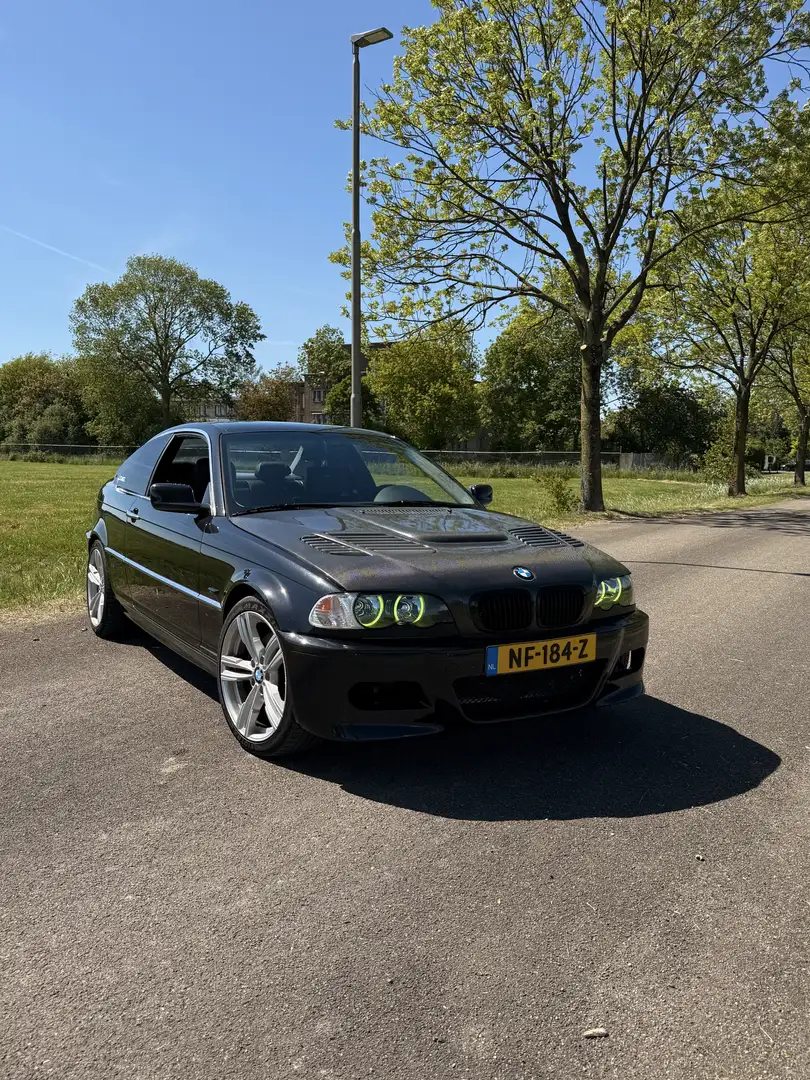 BMW 330 Ci - 2