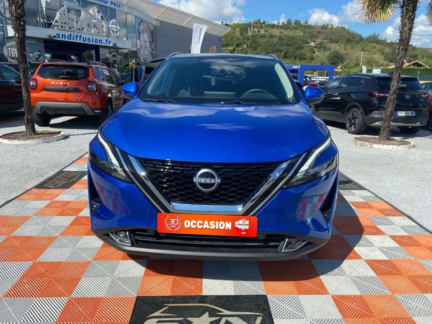 Nissan Qashqai Mild Hybrid 158 X-TRONIC N-CONNECTA Toit Hayon GPS Gris - 2