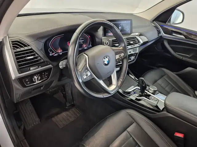 BMW X3 view 7
