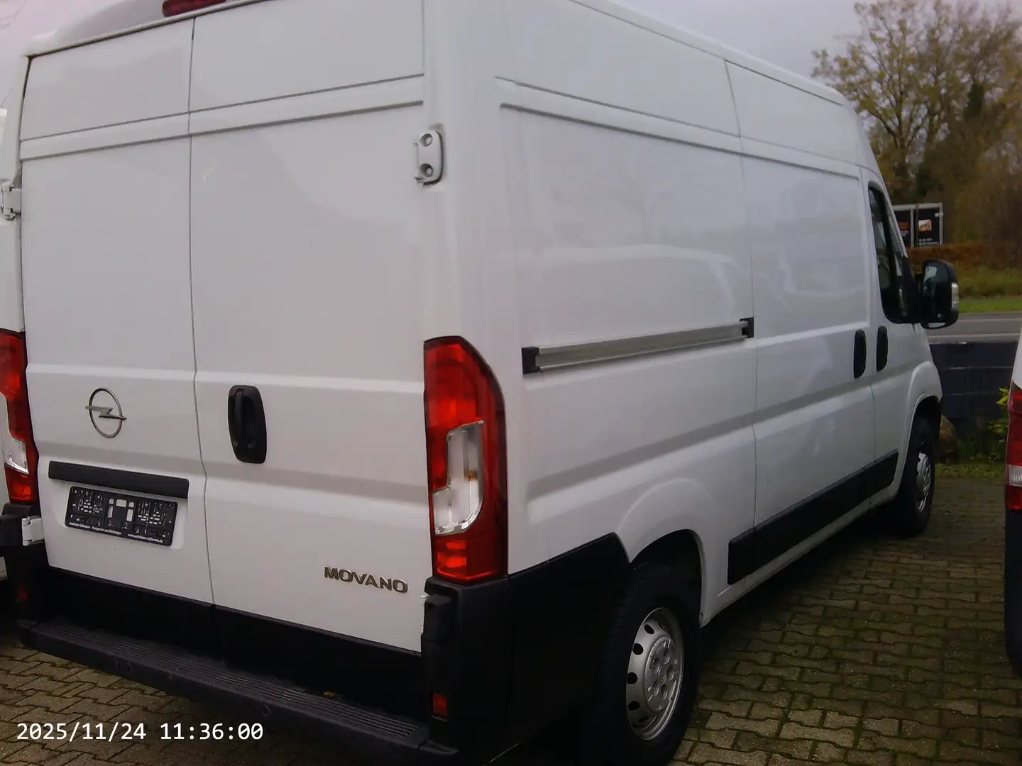 Opel Movano HKa L2H2 3,5t Edition Weiß - 2