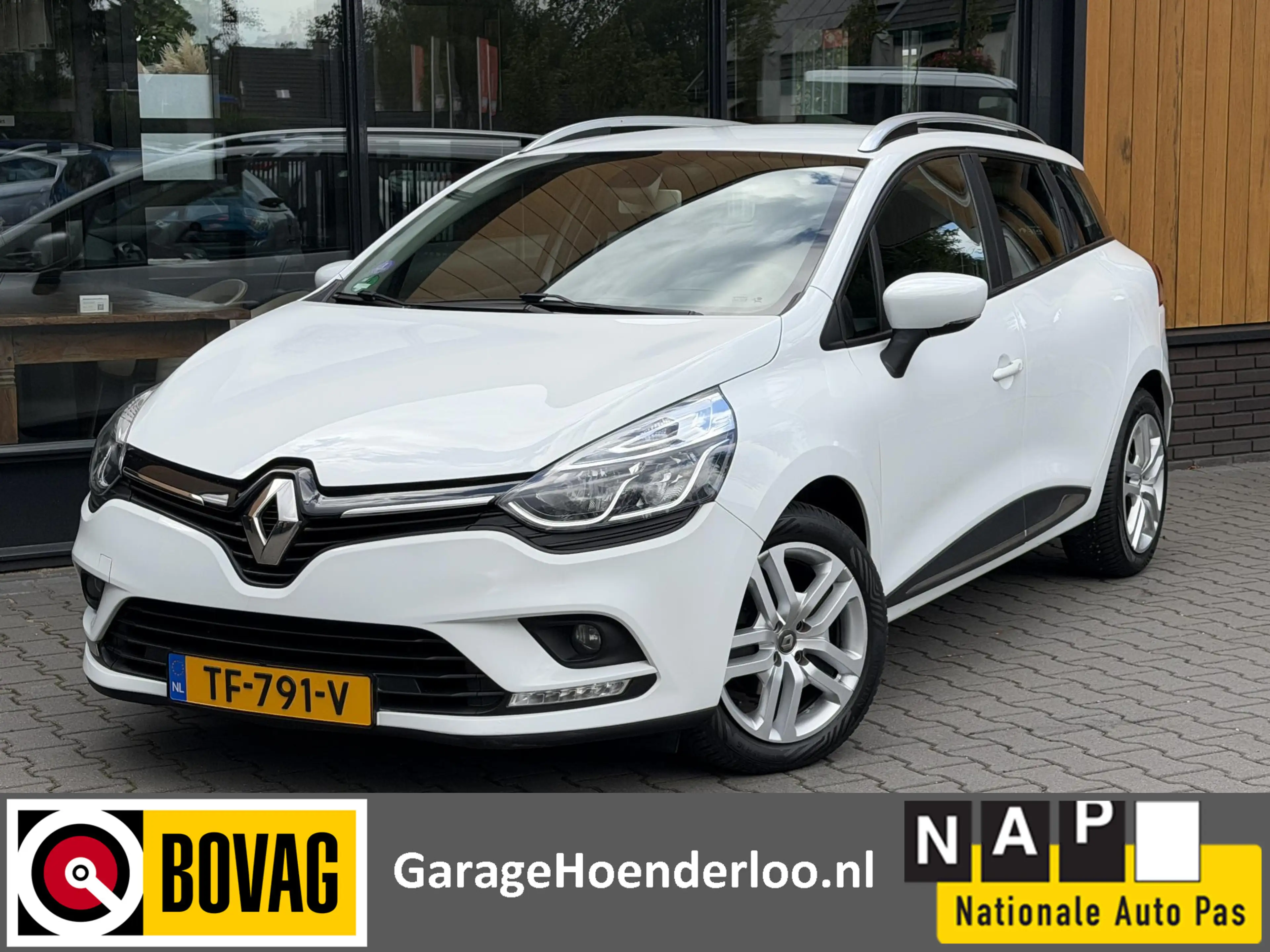 Renault Clio Estate 0.9 TCe Navigatie, Cruise control, PDC, Gar