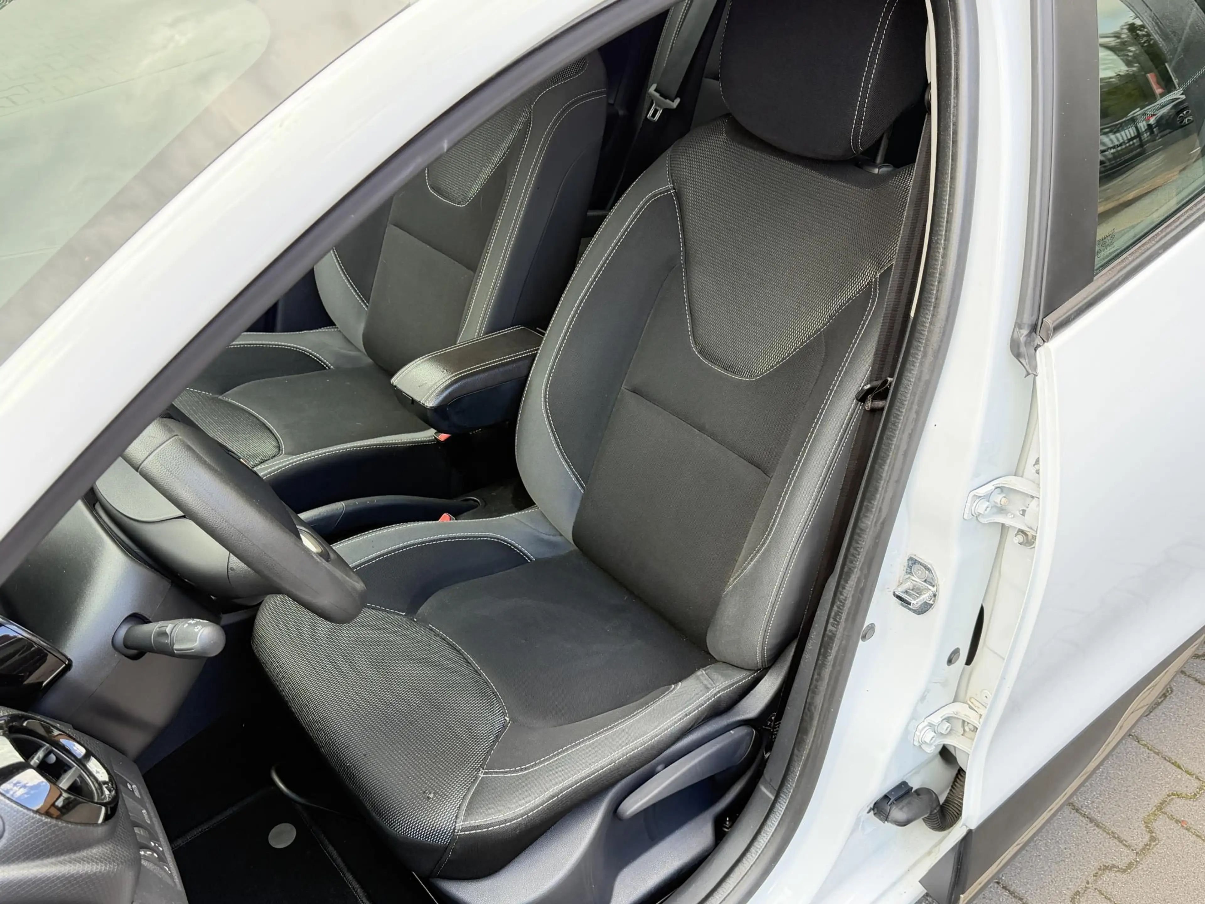 Renault Clio Estate 0.9 TCe Navigatie, Cruise control, PDC, Gar — photo 5