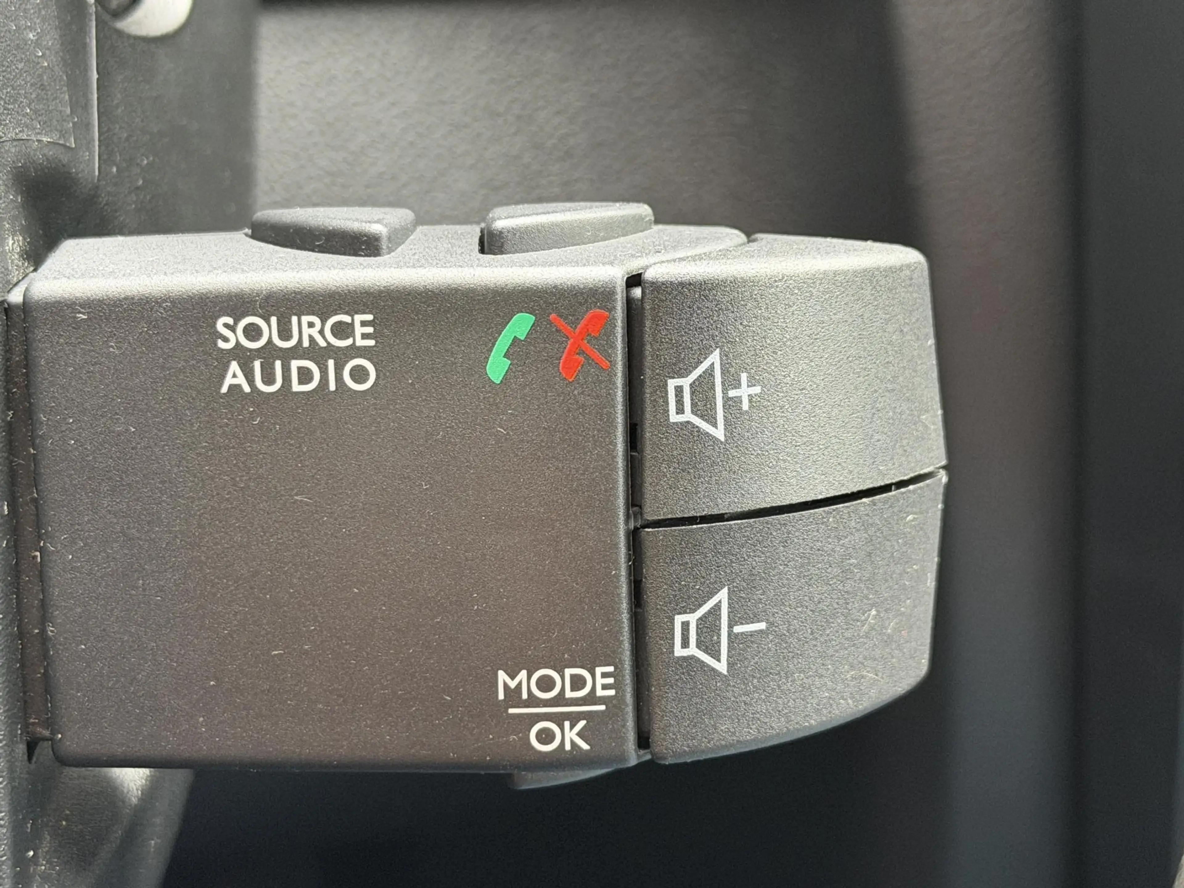 Renault Clio Estate 0.9 TCe Navigatie, Cruise control, PDC, Gar — photo 17