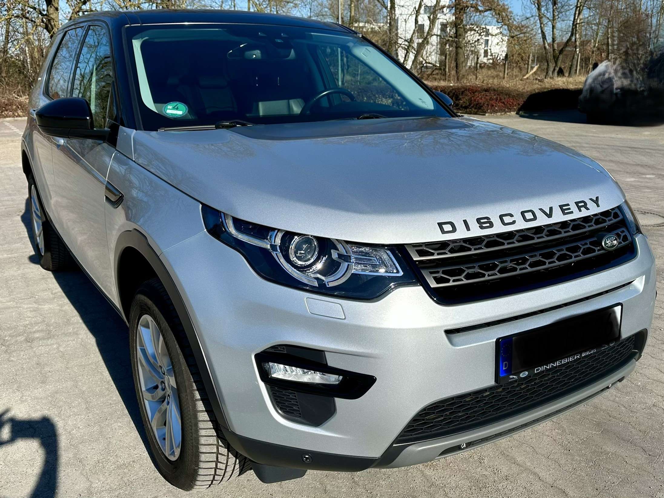 Second hand Land Rover Discovery Sport 