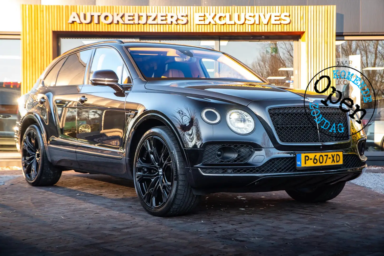 Bentley Bentayga 6.0 W12 black on black Panodak Leer Massage 360 Ca Noir - 1