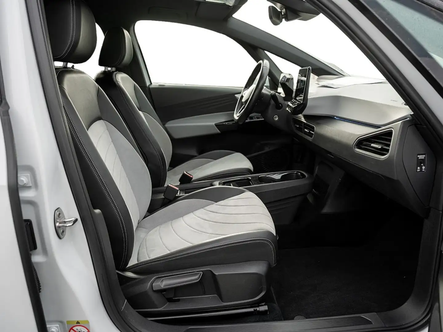 Volkswagen ID.3 Pro NAVI 360° MATRIX ALU ACC SHZ KEYLESS Weiß - 2