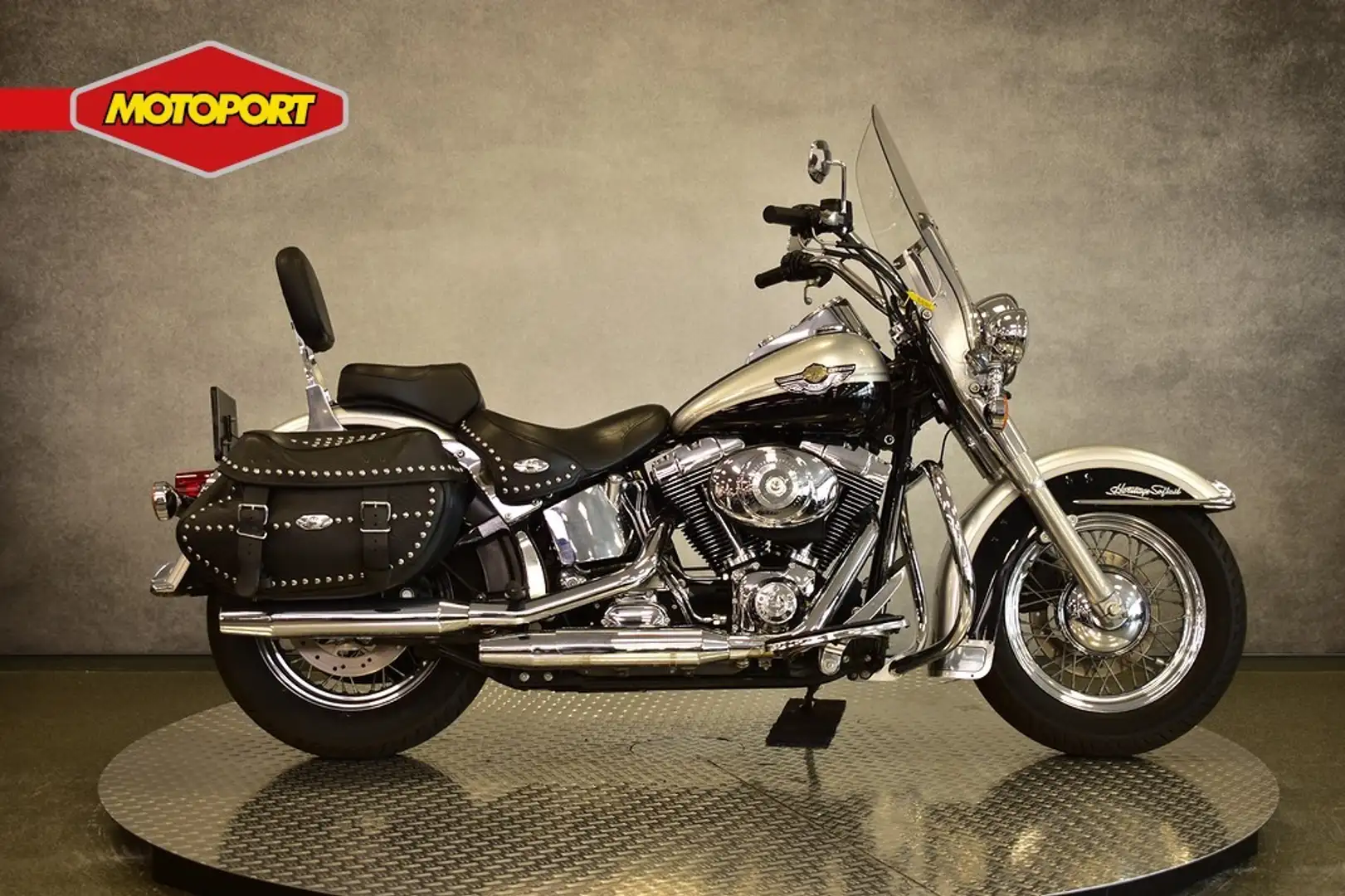 Harley-Davidson Heritage FLSTC CLASSIC Zilver - 1