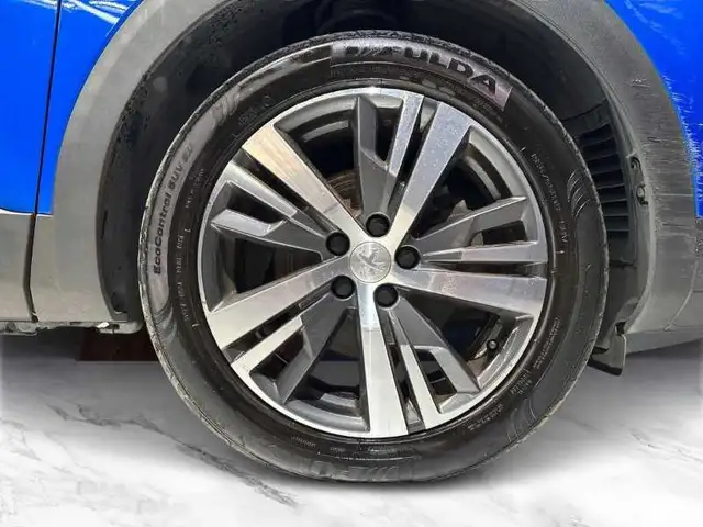 Peugeot 3008 view 8