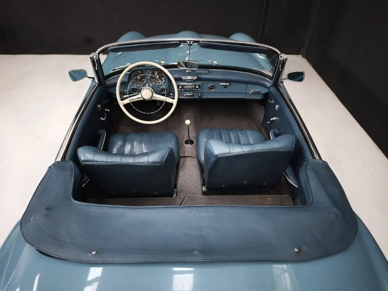 Mercedes-Benz 190 SL (121), foto 3