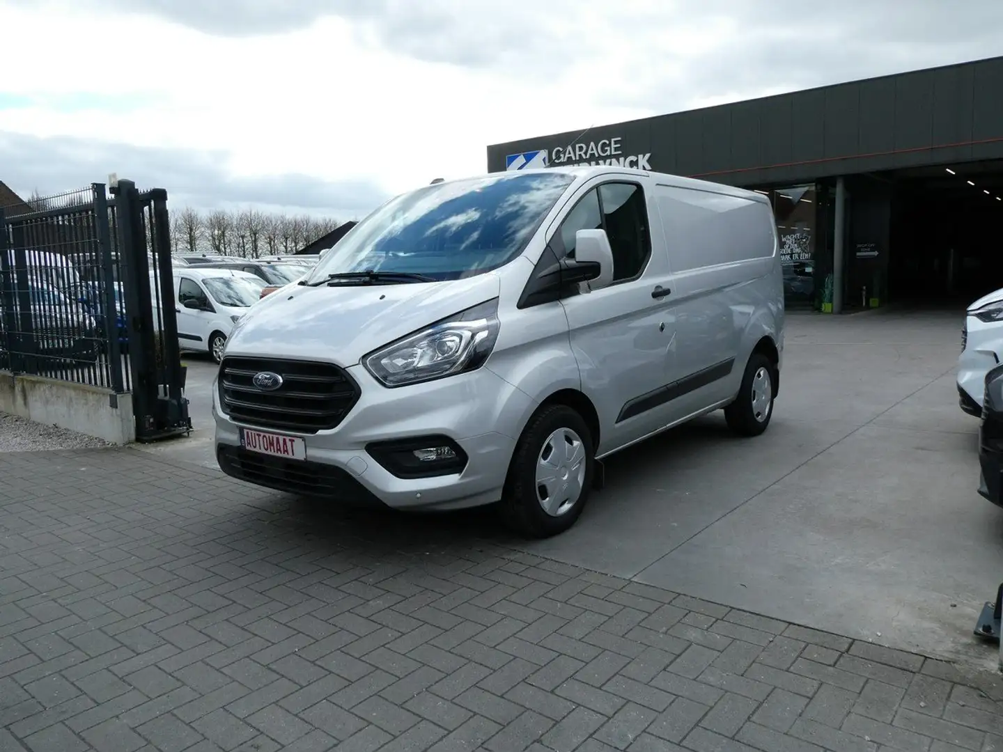 Ford Transit Custom Business Luxe 2.0 TDCi 130pk Automaat 3pl (64296) Zilver - 1