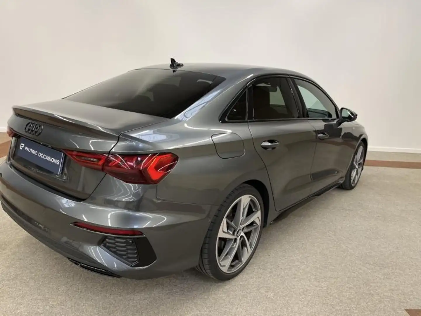 Audi A3 35 TFSI 150ch Mild Hybrid S line S tronic 7 Gris - 2