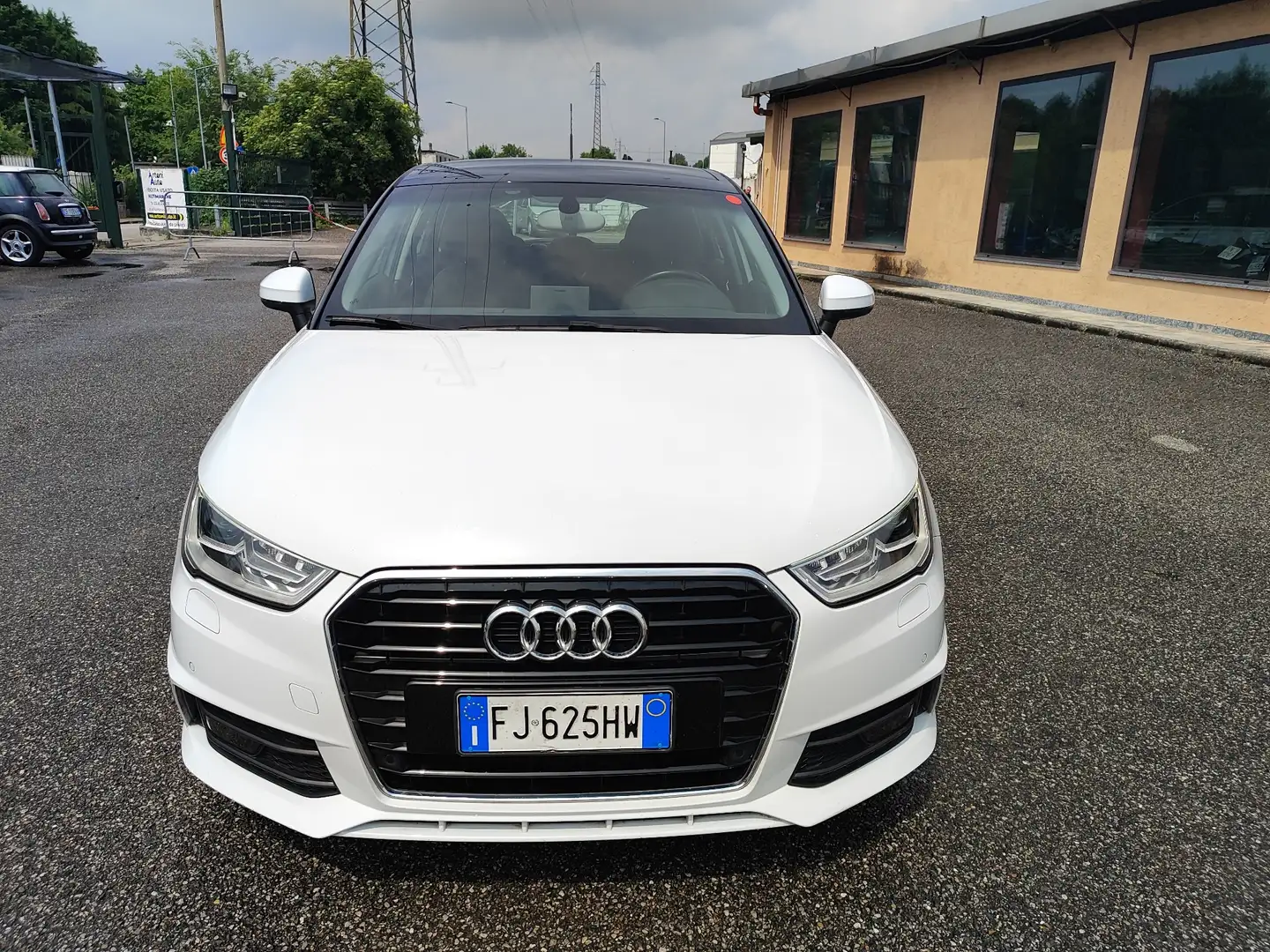 Audi A1 Sportback 1.4 tfsi Admired 125cv s-tronic S-line Blanc - 1