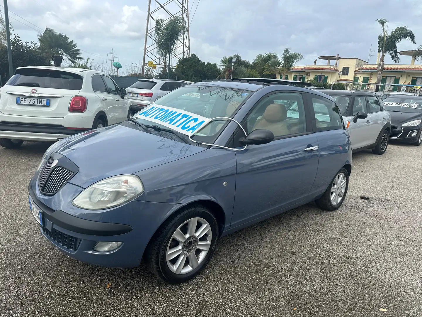 Lancia Ypsilon Ypsilon 1.3 mjt Platino dfn Azul - 2