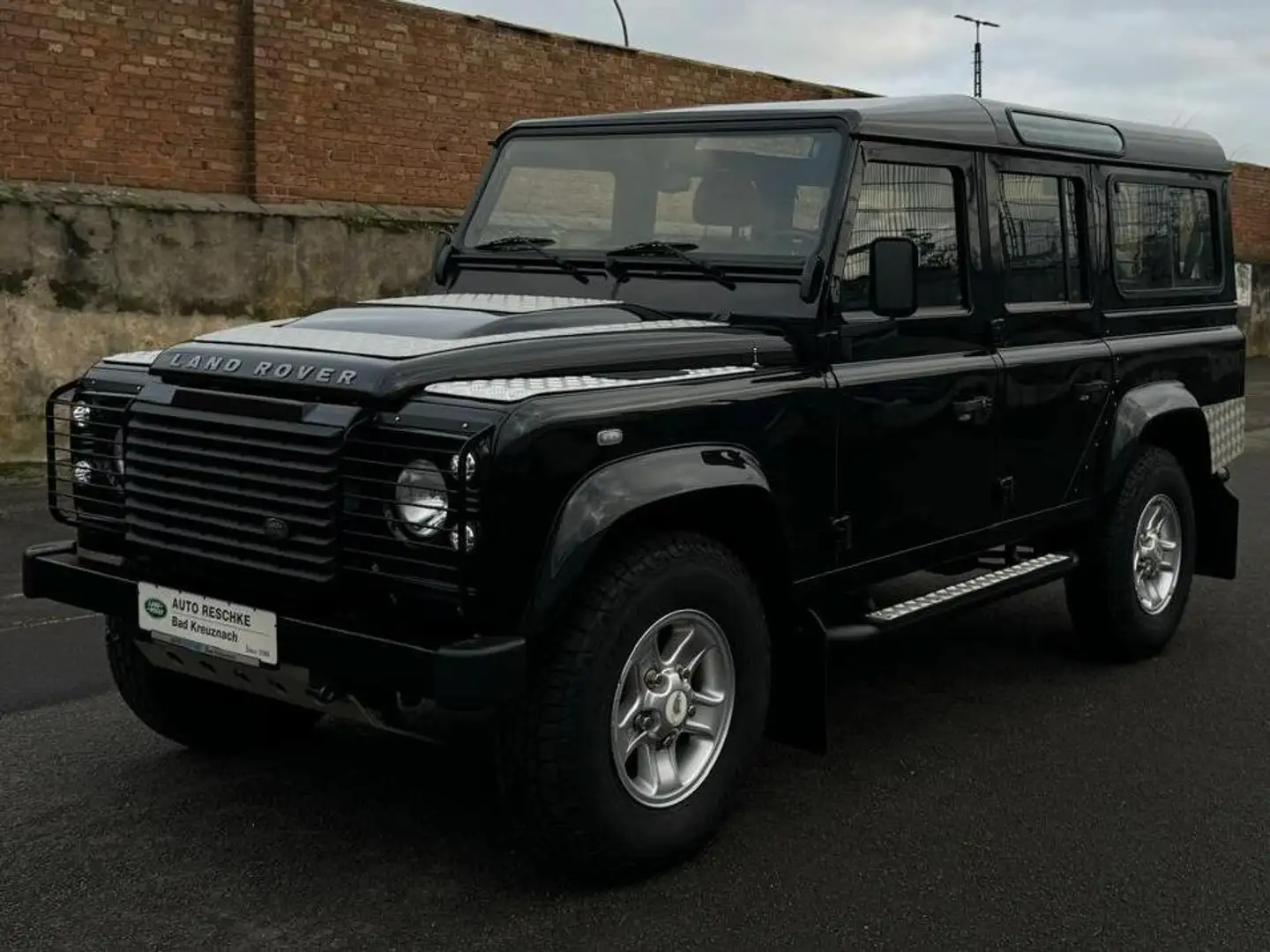 Land Rover Defender 110 E Station Wagon! Sehr gepflegt! Schwarz - 1