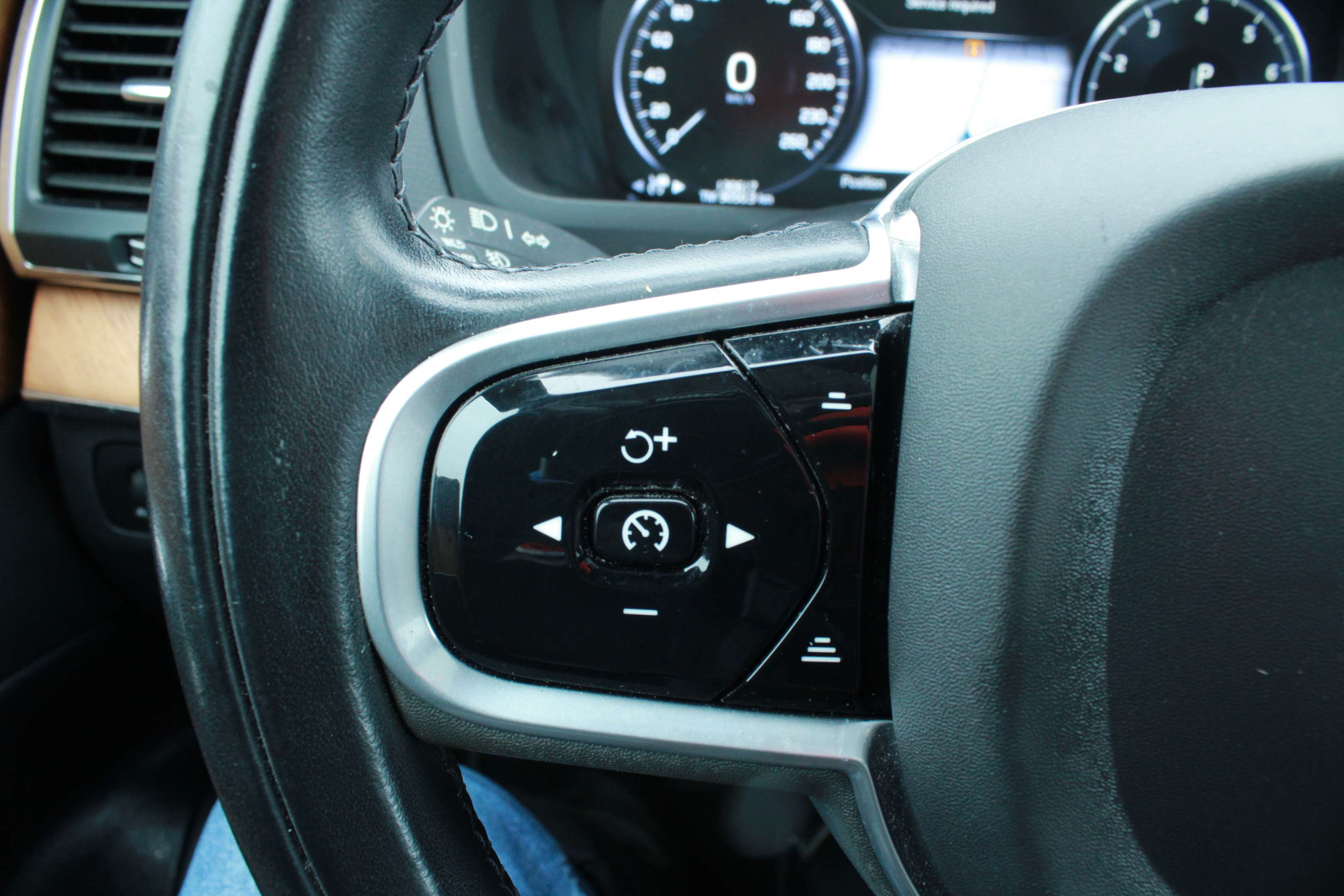 2022 Volvo XC90 T6 AWD Momentum 7-Seater, NAVIGATION, CUIR, MAGS thumb 21