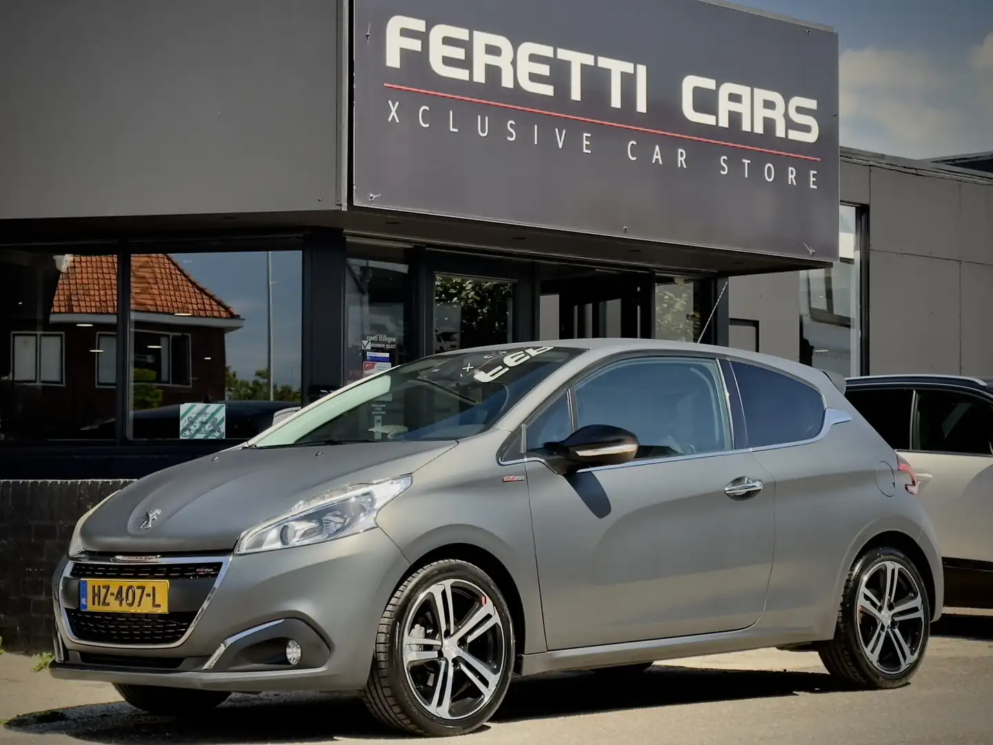 Peugeot 208 1.2 PureTech GT-LINE SPORT-LEDER NAVI CAMERA AIRCO Gris - 1