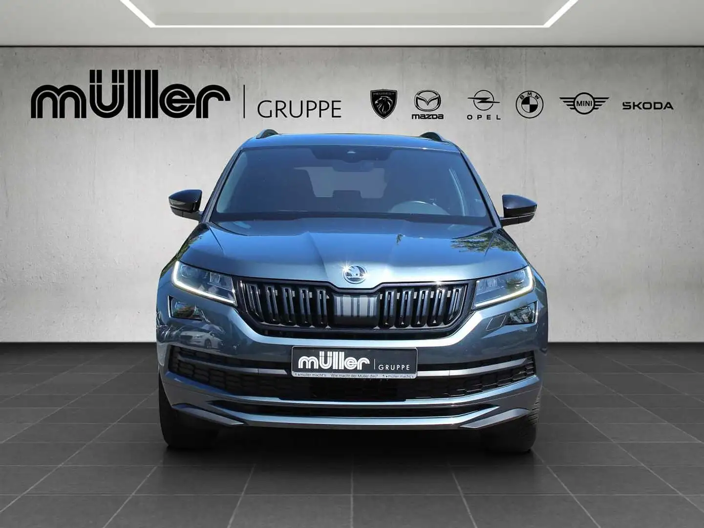 Skoda Kodiaq 2.0 TDI DSG Sportline Grijs - 2