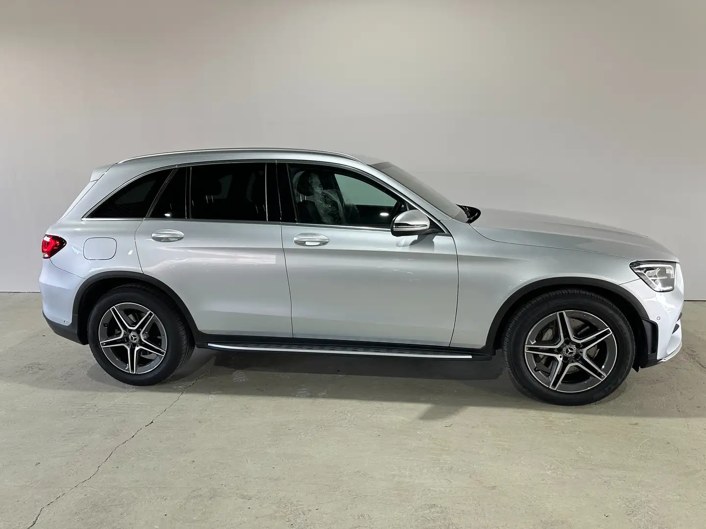 Mercedes-Benz GLC 220 GLC 220 4Matic | AMG | Standheizung | Kamera | LED Silber - 2