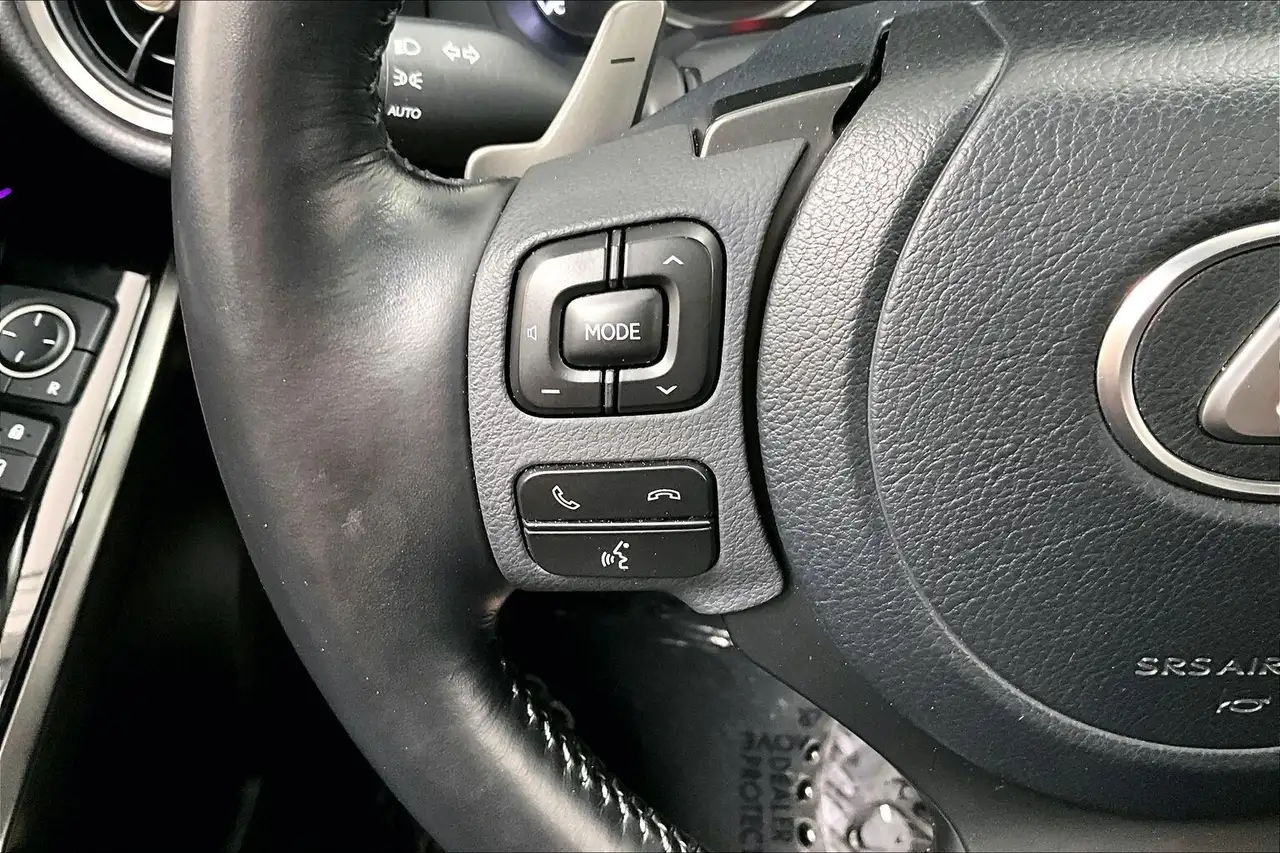 Lexus IS photo Lexus IS