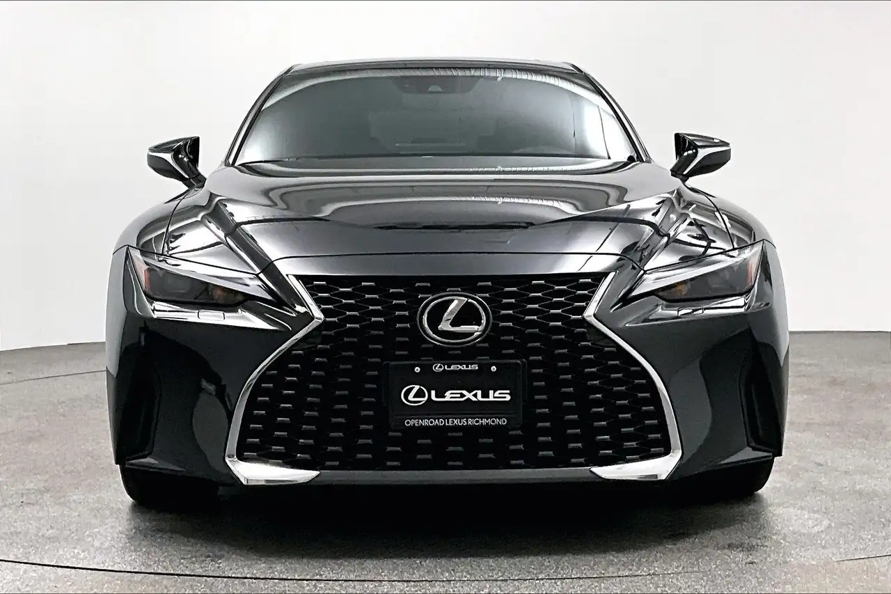 Lexus IS photo Lexus IS