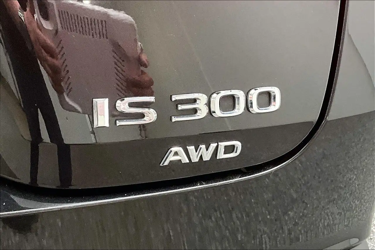 Lexus IS photo Lexus IS