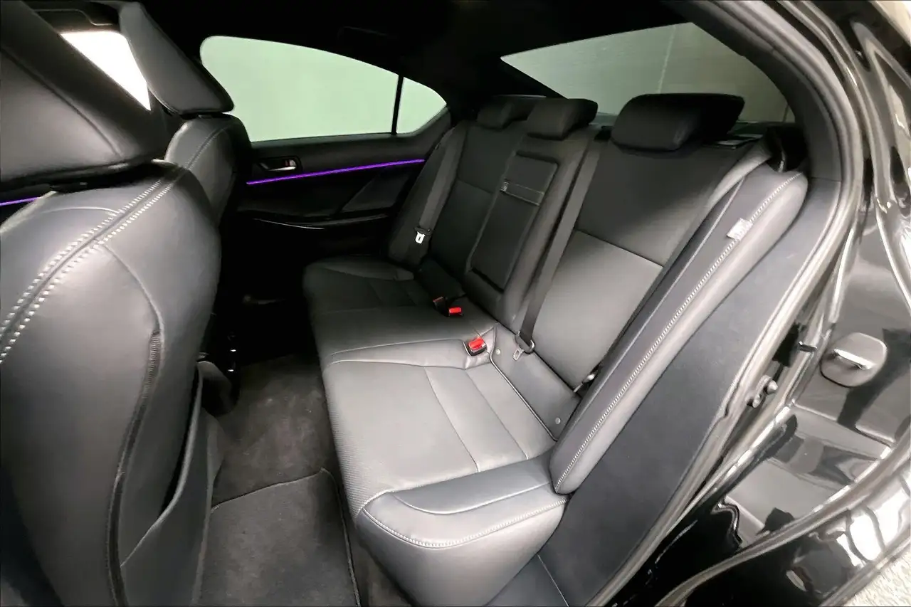 Lexus IS photo Lexus IS