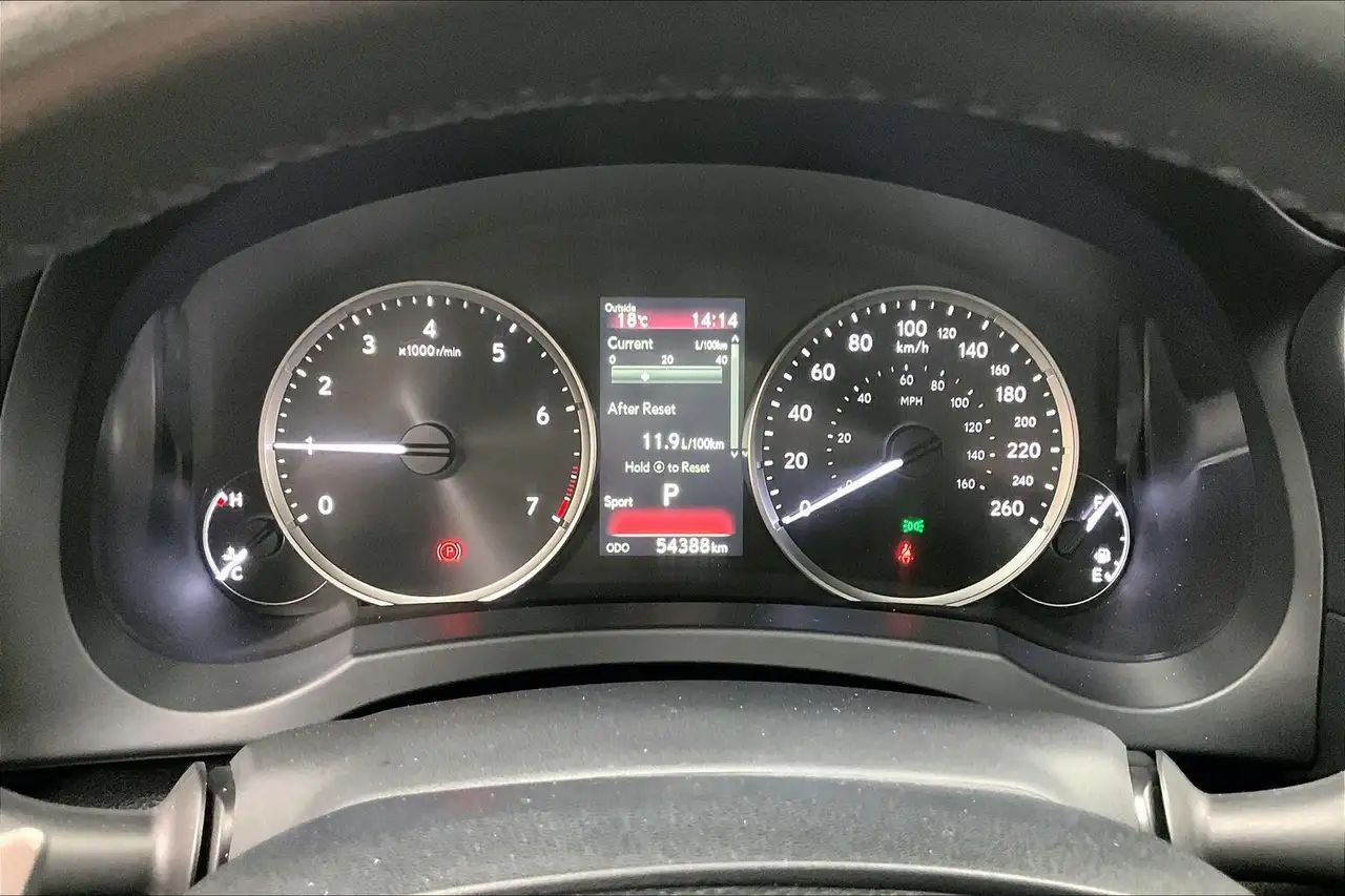 Lexus IS photo Lexus IS