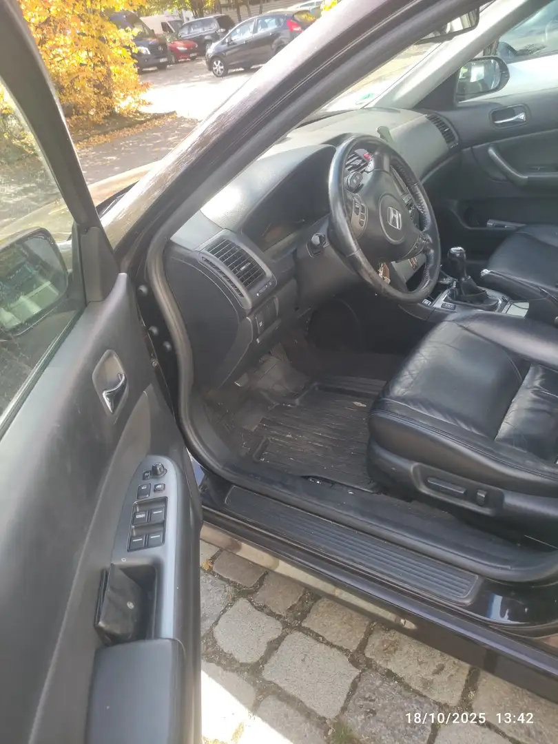 Honda Accord 2.2i-CTDi Executive - 1