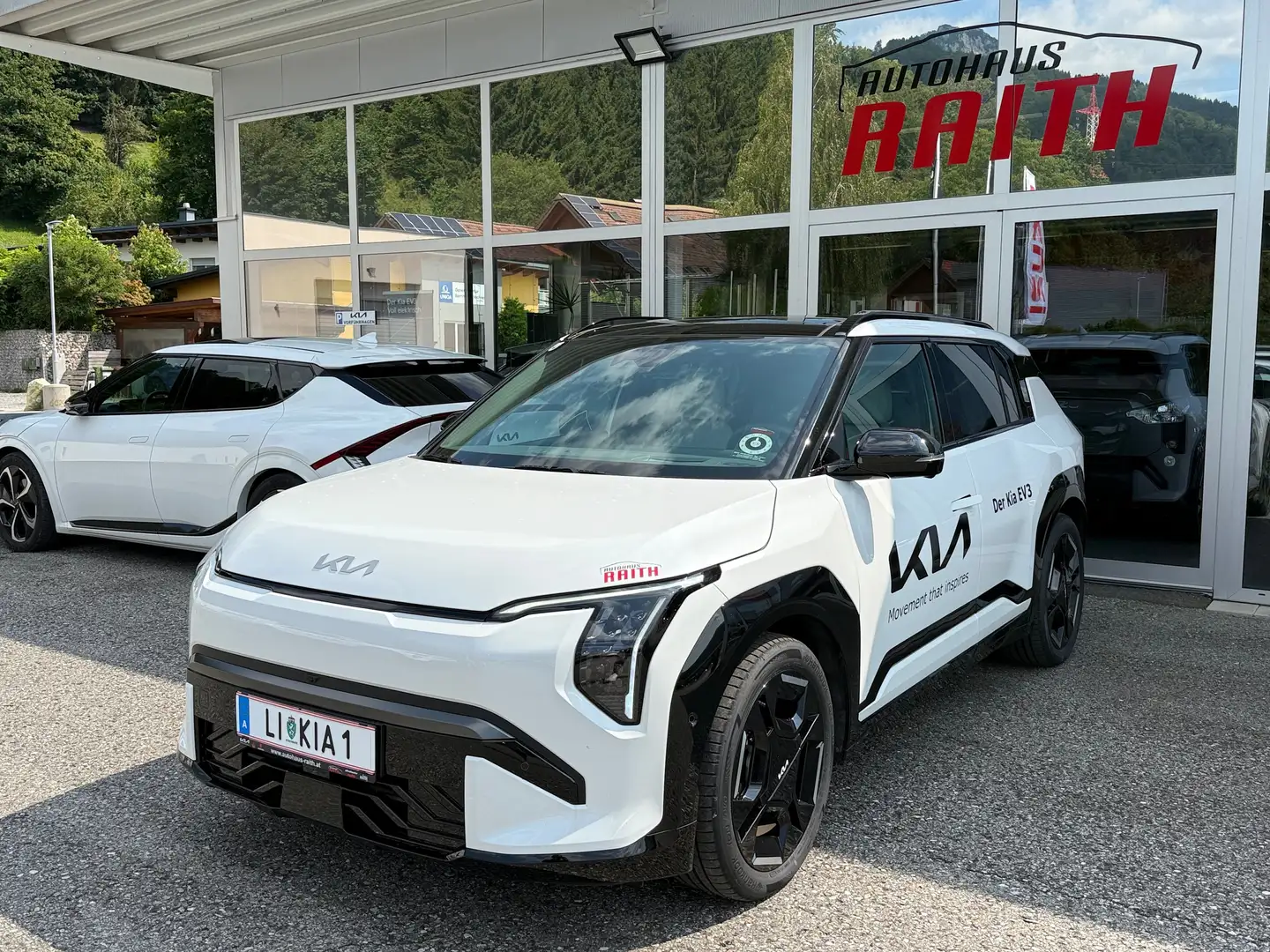 Kia EV3 GT-LINE 81,4 KWh 204 Panorama-SD Bílá - 1