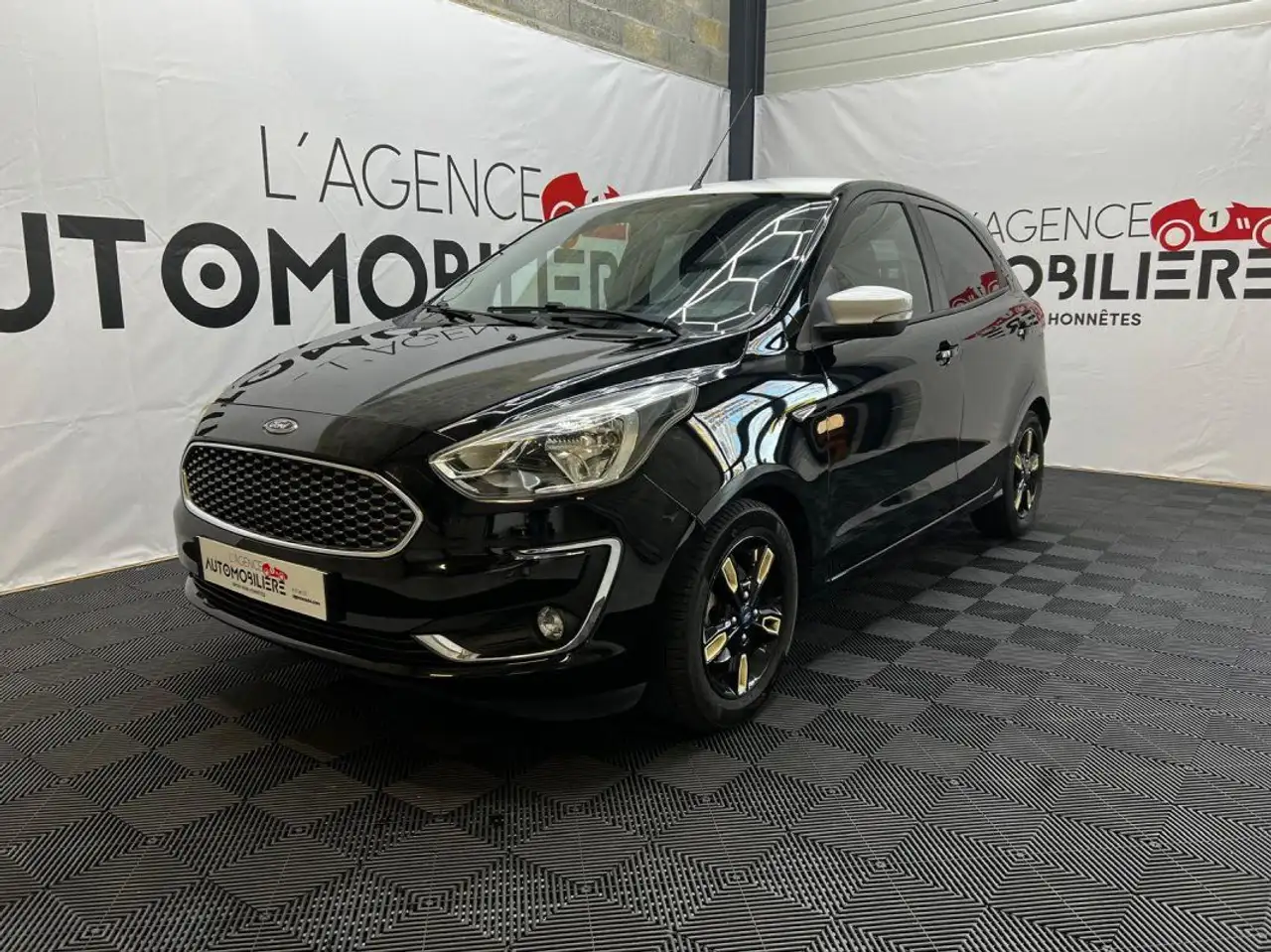 Ford Ka\u002FKa+ Ka+ 1.2 Ti-VCT 85ch S\u0026S Black Editi