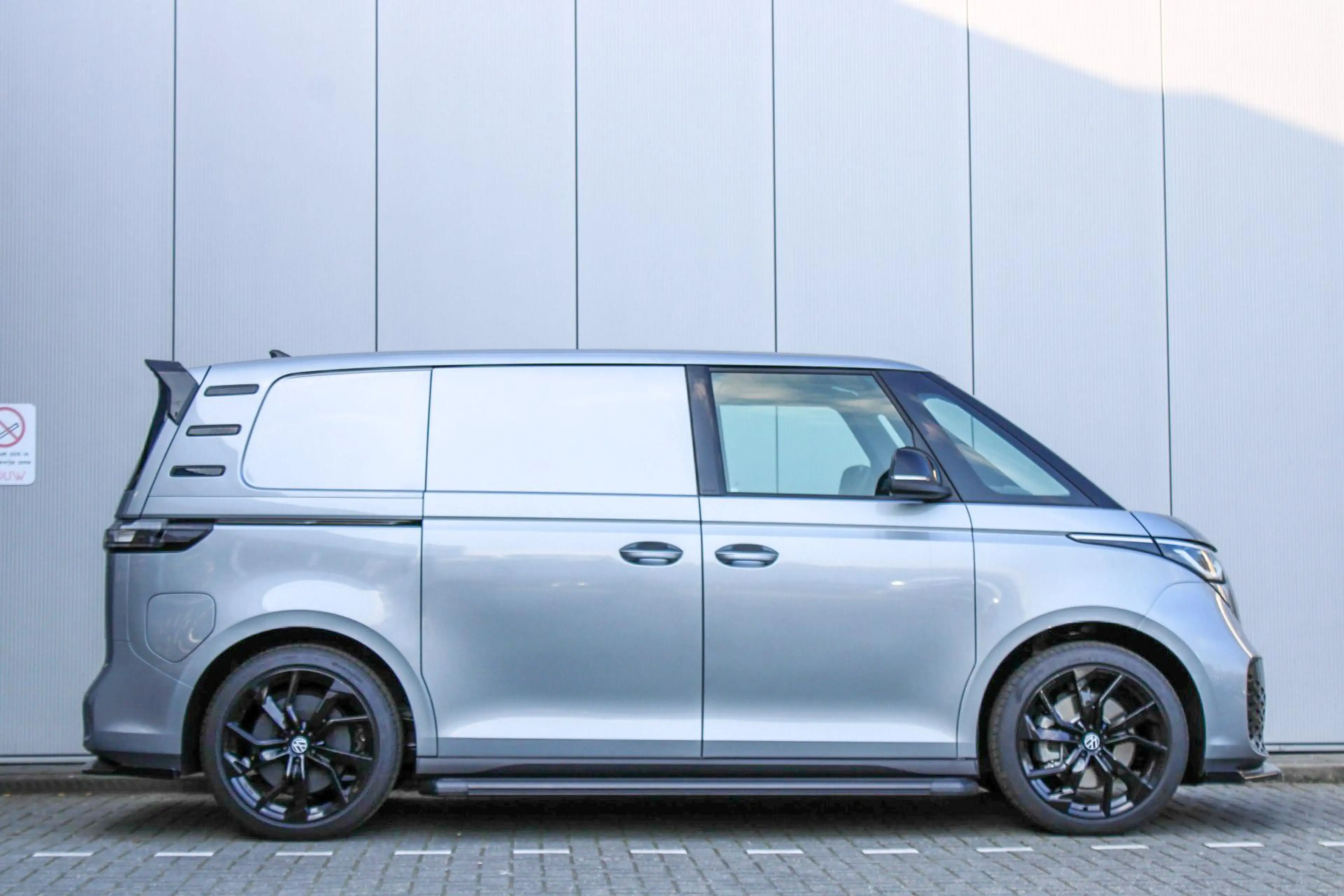 Volkswagen ID. Buzz Cargo 286pk 79 kWh | Trekhaak Wegklapbaar | Spoiler | 19 — photo 3