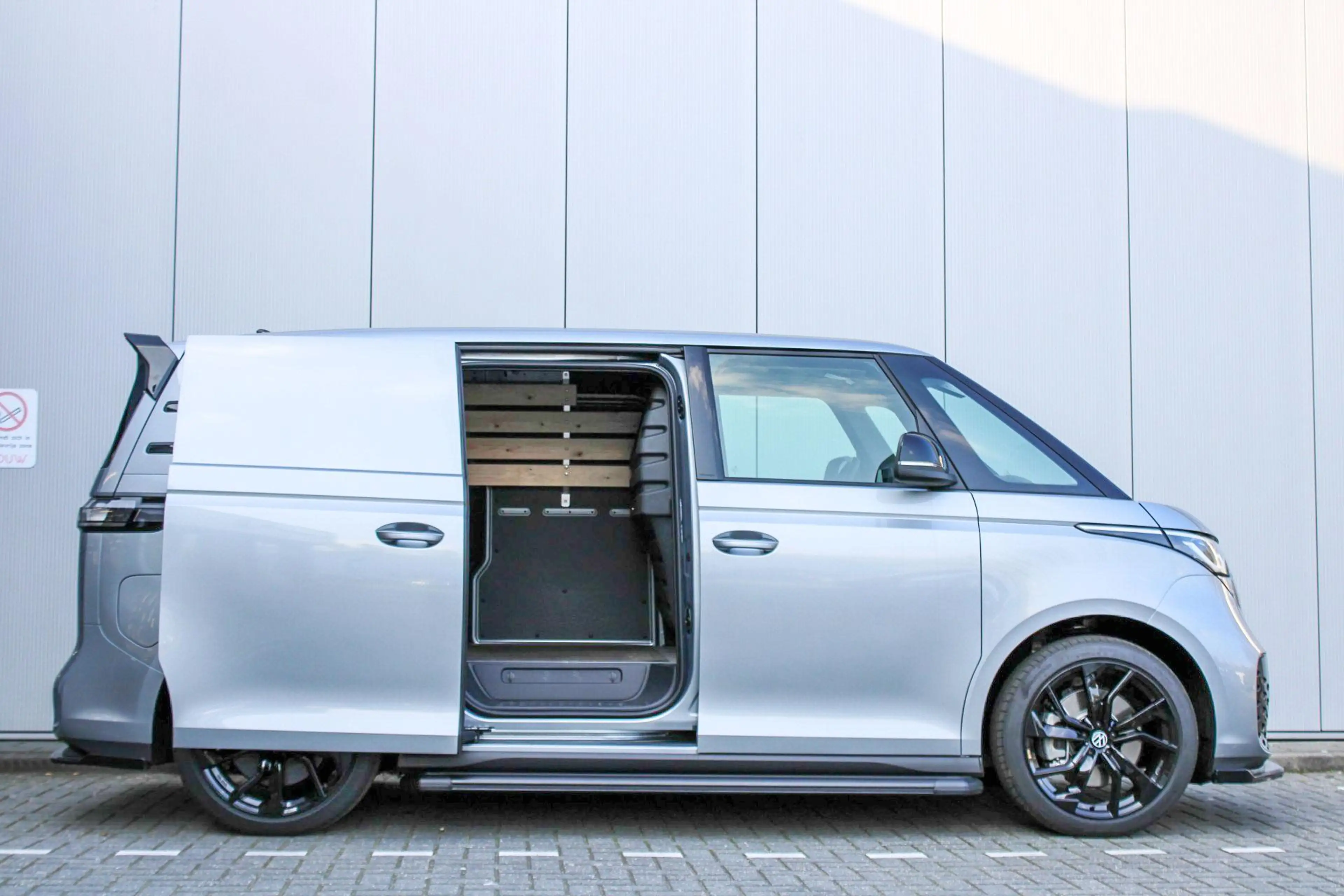 Volkswagen ID. Buzz Cargo 286pk 79 kWh | Trekhaak Wegklapbaar | Spoiler | 19 — photo 4