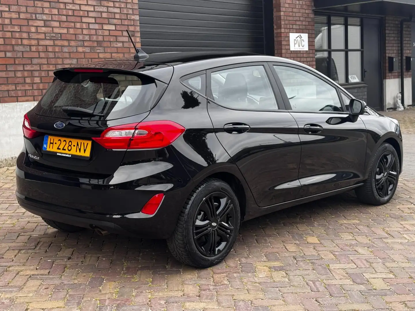 Ford Fiesta 1.0 EcoBoost Connected / 95 PK / Navigatie by Appl Noir - 2